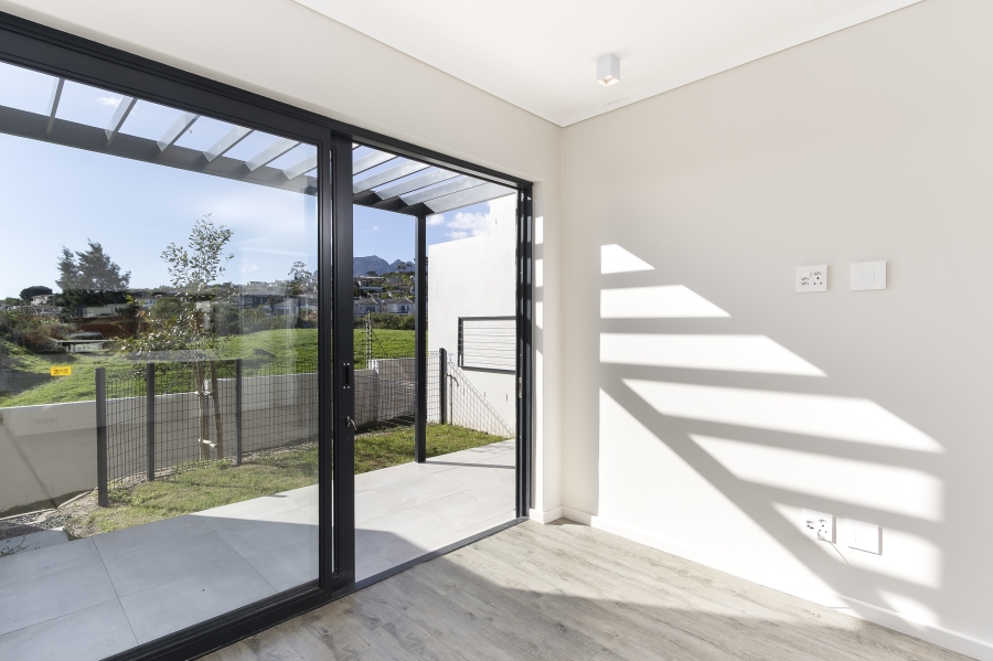 To Let 2 Bedroom Property for Rent in Mzuri Estate Western Cape